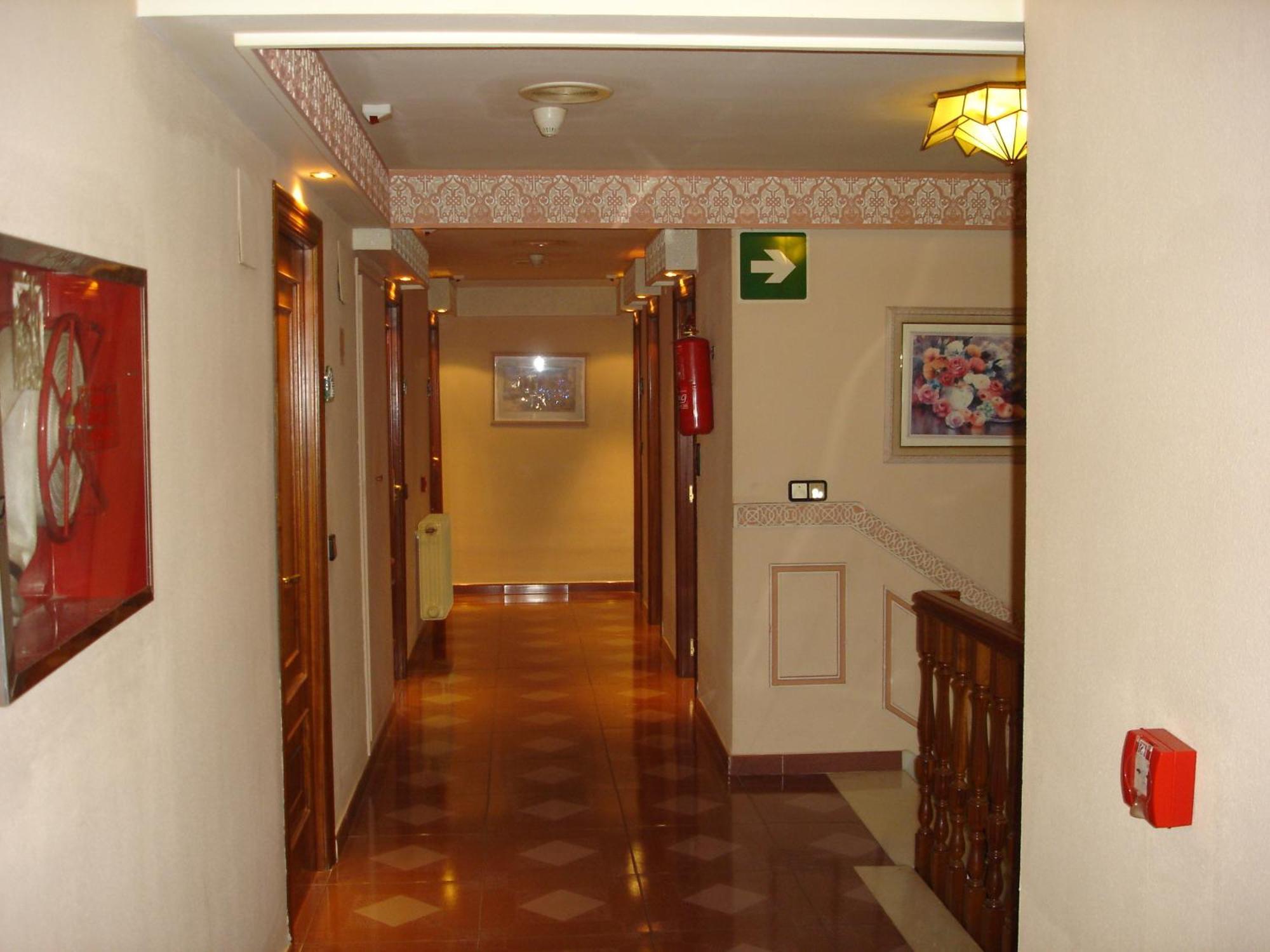 Hotel Vista Nevada Darro ภายนอก รูปภาพ