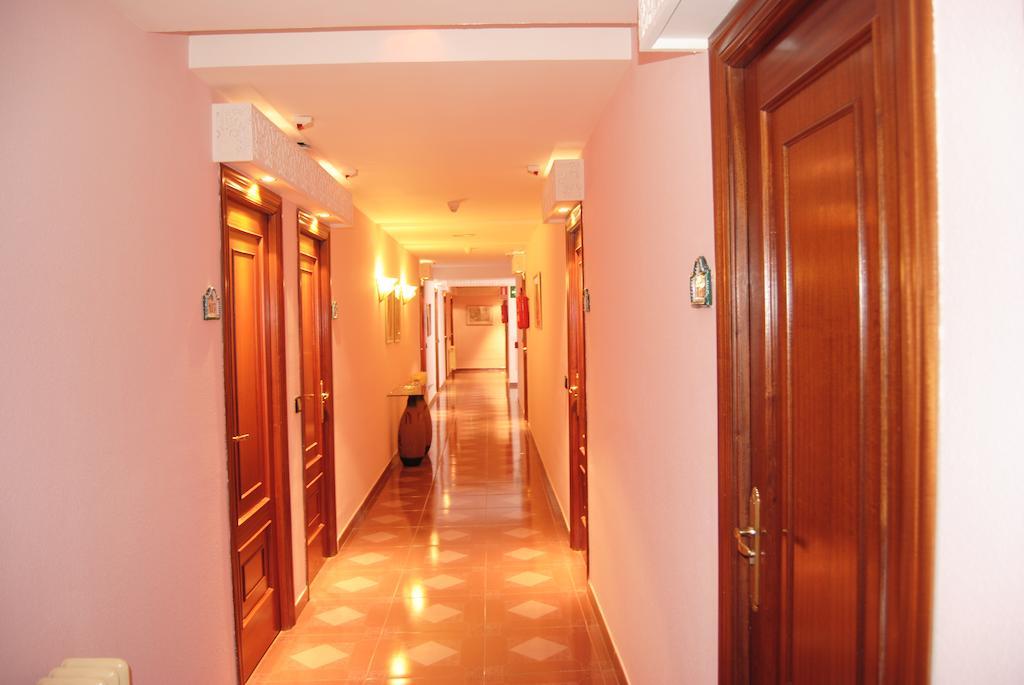Hotel Vista Nevada Darro ภายนอก รูปภาพ