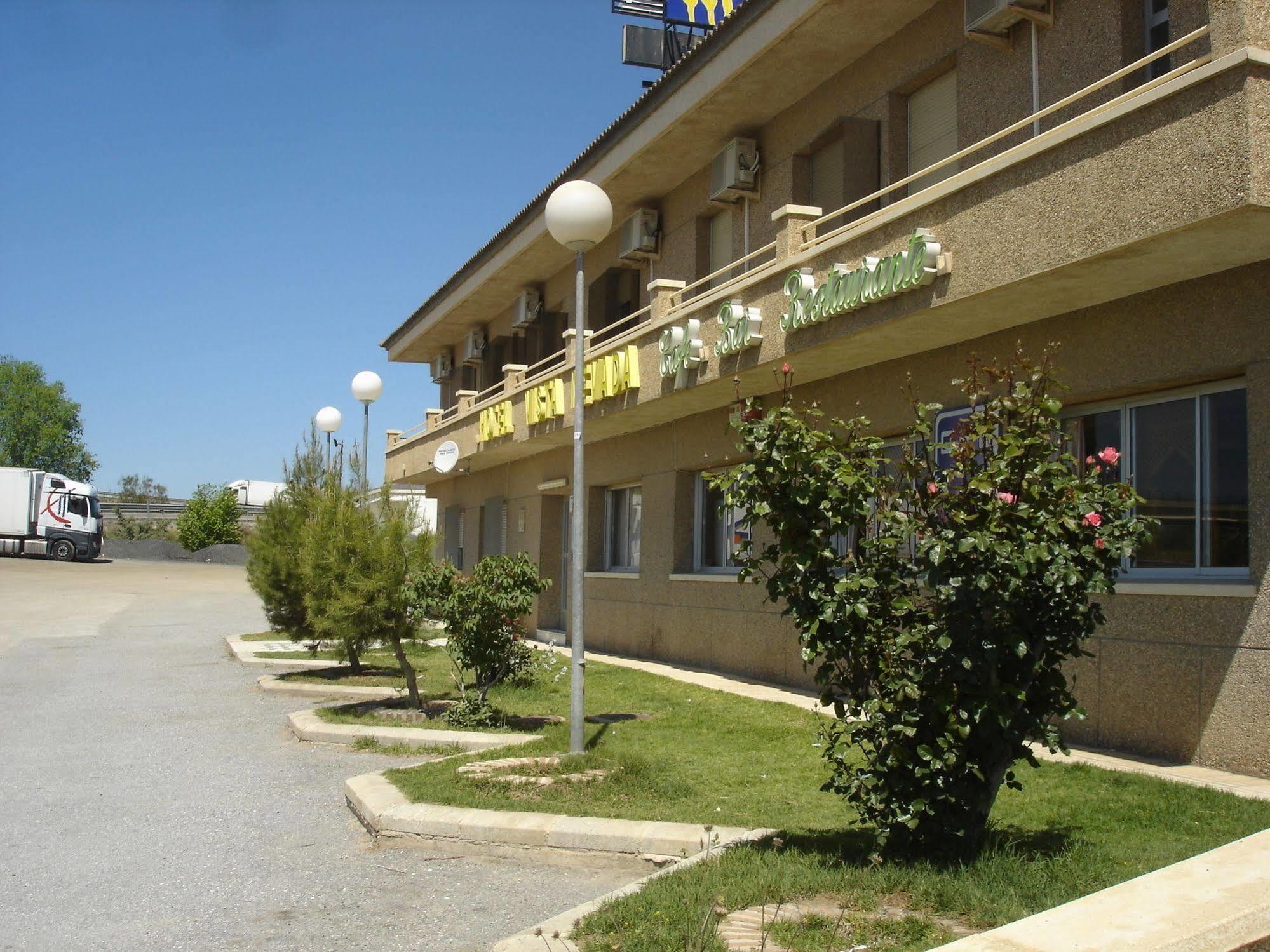 Hotel Vista Nevada Darro ภายนอก รูปภาพ